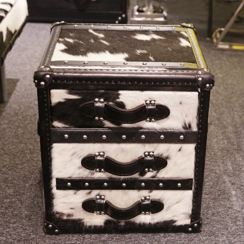 Chest with structure in solid wood and covered with natural black and white cowhide 35-Cowhide Cube