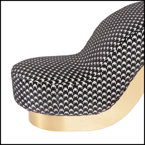 Chaise longue avec structure en bois massif et base finition Gold avec revêtement en tissu noir et blanc 166-Pike Heels