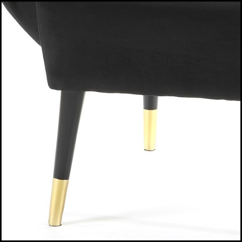 Fauteuil avec structure en bois massif recouvert de velours noir avec détails en laiton poli 165-Berliner