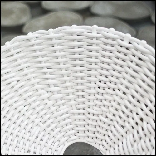 Armchair with base feet in black lacquered matt finish and seat in black plaited PVC 30-Nest Black