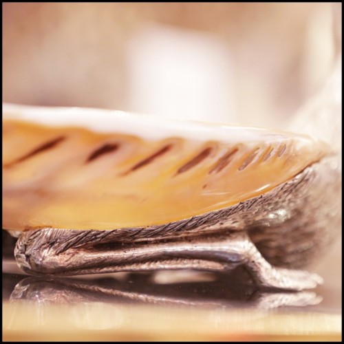 Cup with structure in metal in silver plated finish and with natural polished big shell cup 162-Ostrich