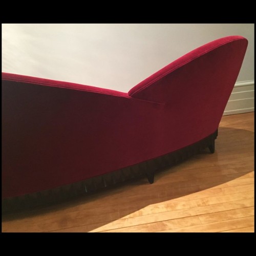 Sofa with structure in solid mate varnished mahogany wood covered with red velvet fabric 119-Red Heart