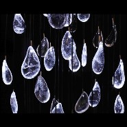 Suspension avec plateau en acier peint à la main avec feuilles d'argent et pendentifs en cristal de baccarat PC-Baccarat Rain