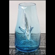 Vase en verre bleu soufflé à la main avec baleine en aluminium poli à travers le verre 104-Diving Whale Blue