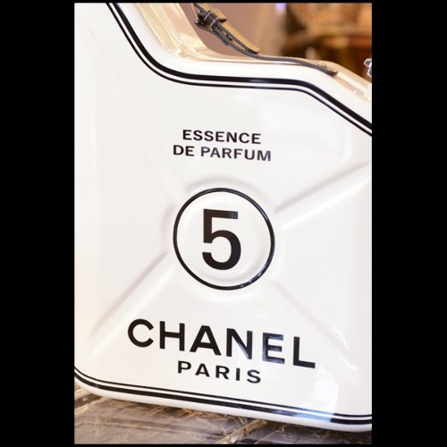 Pièce d'art Jerrican PC-Chanel N°5 White