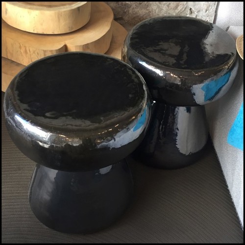 Tabouret avec structure en céramique noire ou blanche 30-Mushroom Ceramic