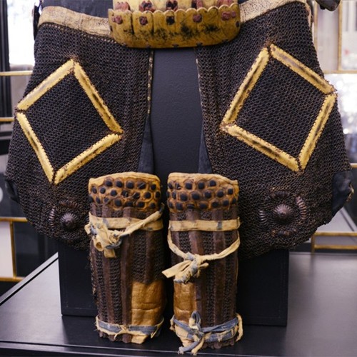 Armure de samouraï avec blason (Hira-Gaku) de Mori-Kawa PC-Samuraï Mori-Kawa