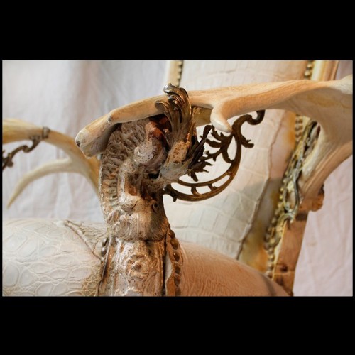 Trône en alligator blanc et bois d'élan naturel PC-White Alligator