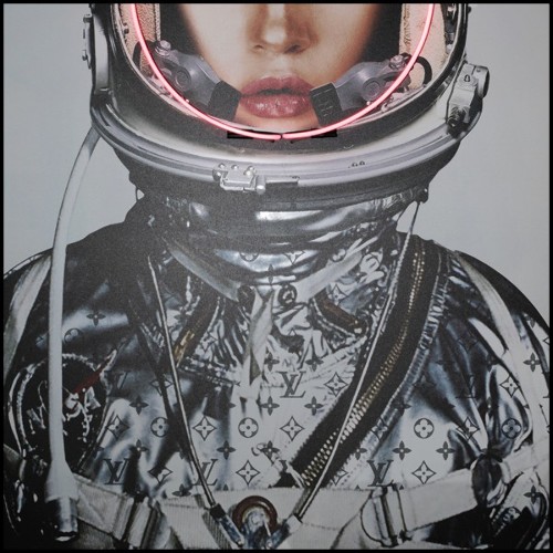 Photo with round pink neon led light 173-Astronaute Vuitton