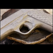 Sculpture réalisée par Philippe Perrin en 2000 PC-Revolver