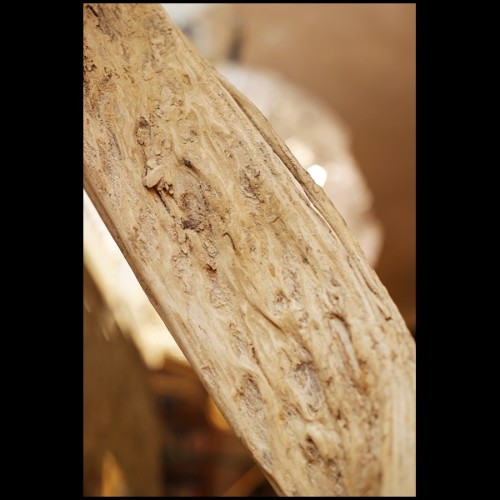 Commode avec structure en bois de hêtre massif avec lianes solides et pierre d'améthyste du Brésil PC-Amethyst Lianes