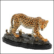 Sculpture léopard avec toute la structure en porcelaine peinte à la main avec détails en laiton sur la base 162-Standing Leopard