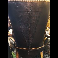 Fauteuil avec structure en bois de hêtre massif recouvert de peau d'alligator teinté noir naturel PC-Croco Black Bronze