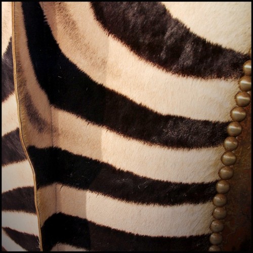 Throne with structure in solid beechwood covered with natural Burchell zebra skins PC-High Zebra