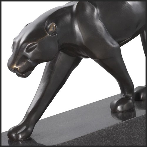Sculpture avec structure en bronze et base en marbre noir 24-Panther Blackened