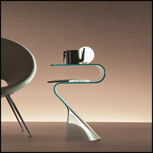 Side table casted in one slab of curved clear glass in 10 mm thickness 146-Wavy Glass