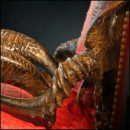 Fauteuil avec peau de crocodile teintée rouge et véritables cornes de Koudou et bronze massif PC-Red Crocodile