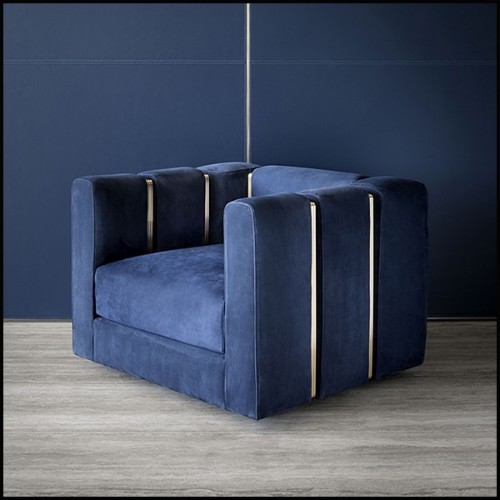 Armchair covered with Italian high quality blue velvet fabric and with polished brass 150-Virginia