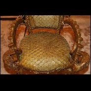 Chaise en hêtre, peau de piraruku, cornes et Bronze 120-Piraruku