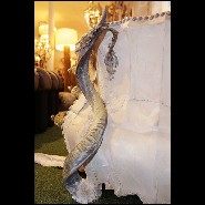 Commode en Croco finition blanc, cornes de Kudu, 3 tiroirs avec peau d'agneau de Mongolie 120- White Croco