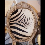 Canapé en bois de Hêtre avec peau de Zèbre, cornes de Zebu et amethyste PC-Sofa Zebra