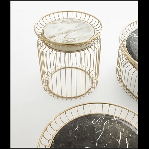 Table d'appoint finition gold et avec plateau en marbre blanc 150-Cigala