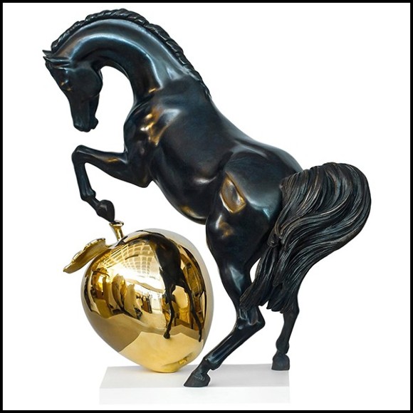 Sculpture de cheval en bronze avec la pomme en or PC-Horse with the Golden Apple