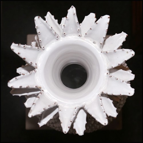 Sculpture in white porcelain 38-White Ananas Porcelain