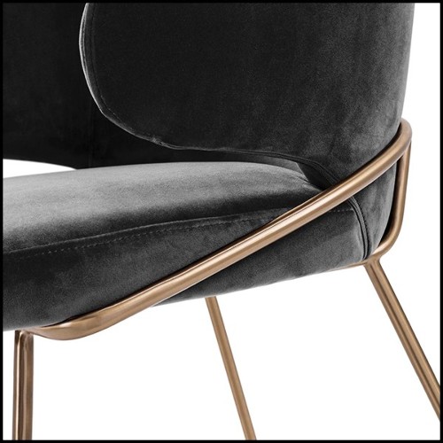 Chaise avec structure en laiton et tissu velours coloris Dark 24-Kinley Dark