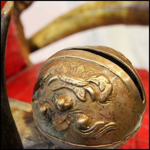 Throne with structure in solid beech wood and red tinted alligator skin PC-King Red Croco