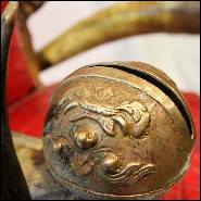 Throne with structure in solid beech wood and red tinted alligator skin PC-King Red Croco