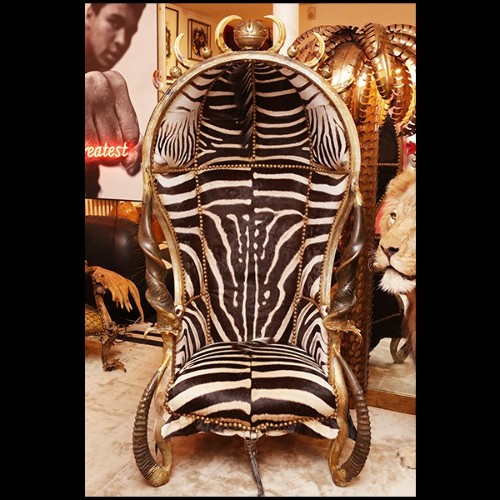 Fauteuil avec véritable peau de zeèbre Burchell et véritables cornes PC-King Zebra Dome