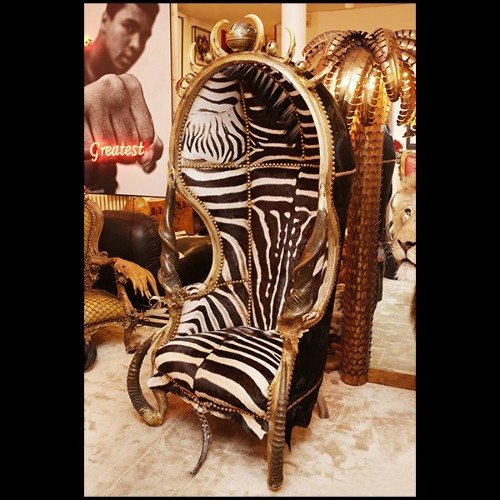 Fauteuil avec véritable peau de zeèbre Burchell et véritables cornes PC-King Zebra Dome