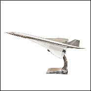 Model covered with riveted aluminium foil 133-Concorde Supersonic