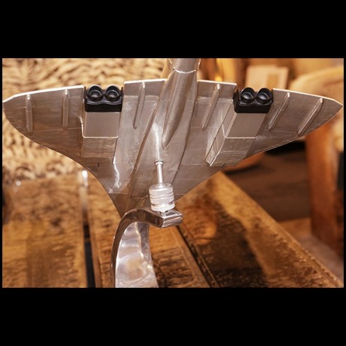 Maquette couvert avec feuille d'aluminium rivetée 133-Concorde Supersonic