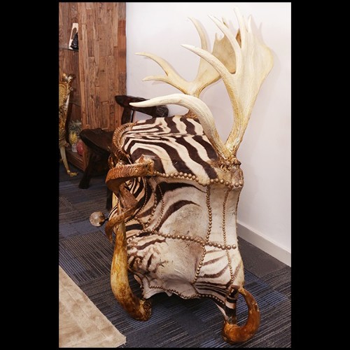 Chest in solid beech wood covered with real zebra skin PC-Zebra and Elk