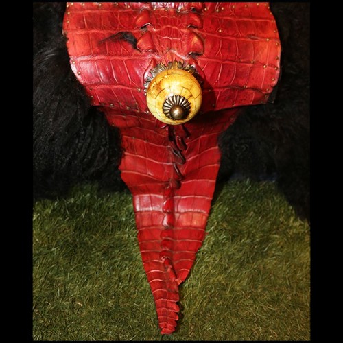 Chest in solid beech wood with red tinted real crocodile skin PC-Red Croco