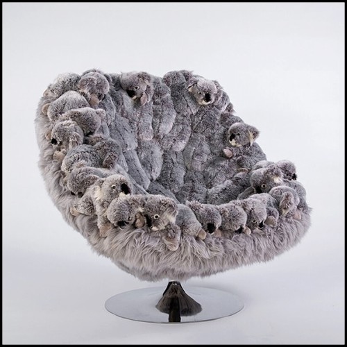 Fauteuil avec de petites peluches de koalas sur le dossier PC-Koala