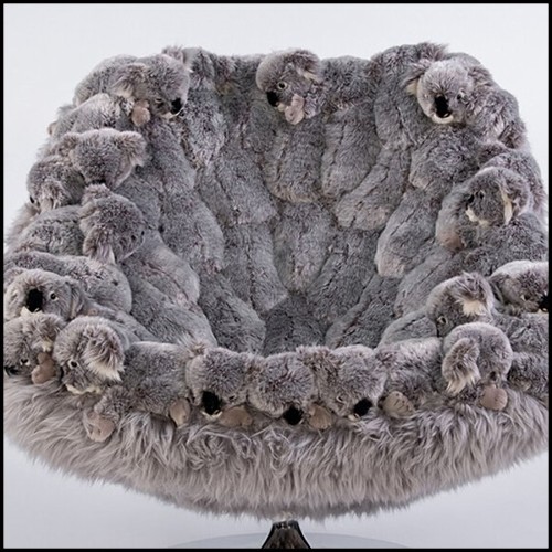 Armchair with small koalas plushes on the back seat PC-Koala