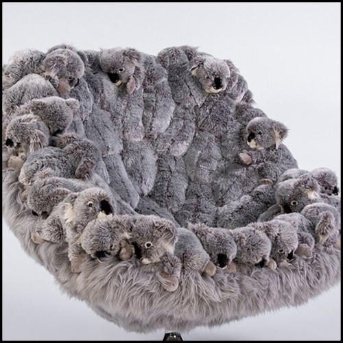 Armchair with small koalas plushes on the back seat PC-Koala