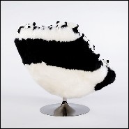 Armchair with small Pandas plushes on back seat PC-Panda