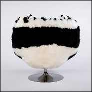 Fauteuil avec de petites peluches de Panda sur le dossier PC-Panda