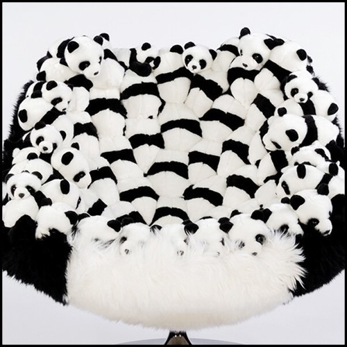 Armchair with small Pandas plushes on back seat PC-Panda