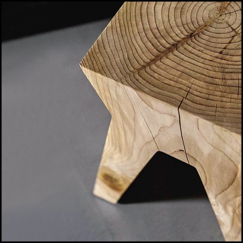 Tabouret fait dans un bloc de cèdre massif naturel 154-Temple