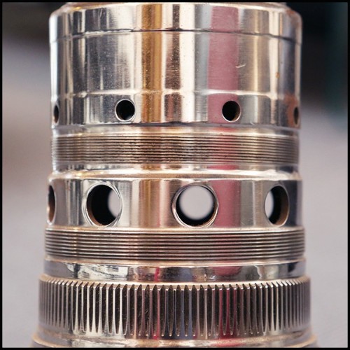 Table d'appoint en alliage titane nickel et aluminium PC-Boeing Engine part CFM56