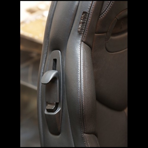 Armchair in polished solid stainless steel and seat in leather PC-Racing Pilot