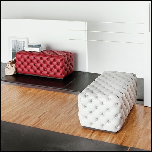 Banc avec structure en bois massif rembourré et capitonné avec cuir coloris blanc ou rouge 163-Captain