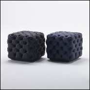 Tabouret avec structure en bois massif rembourré et capitonné avec cuir coloris noir ou blanc 163-Captain