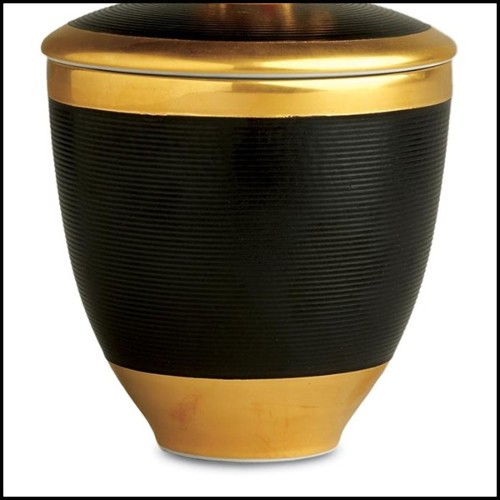 Boîte à bougie en porcelaine finition noire et plaquée or 24 Karats avec elephant sur le couvercle 172-Elephant Black