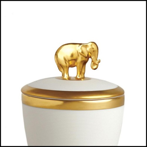 Boîte à bougie en porcelaine finition blanche et plaquée or 24 Karats avec elephant sur le couvercle 172-Elephant White